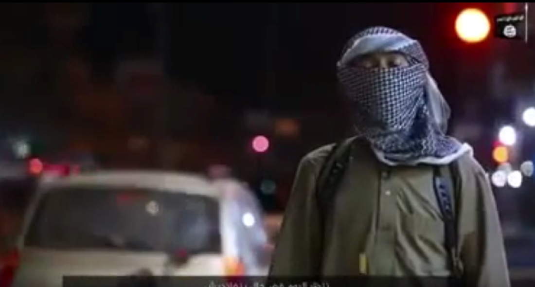 Isis, il nuovo video shock in Bangladesh: “Non smetteremo di uccidere i crociati” Isis, il nuovo video shock in Bangladesh: “Non smetteremo di uccidere i crociati”