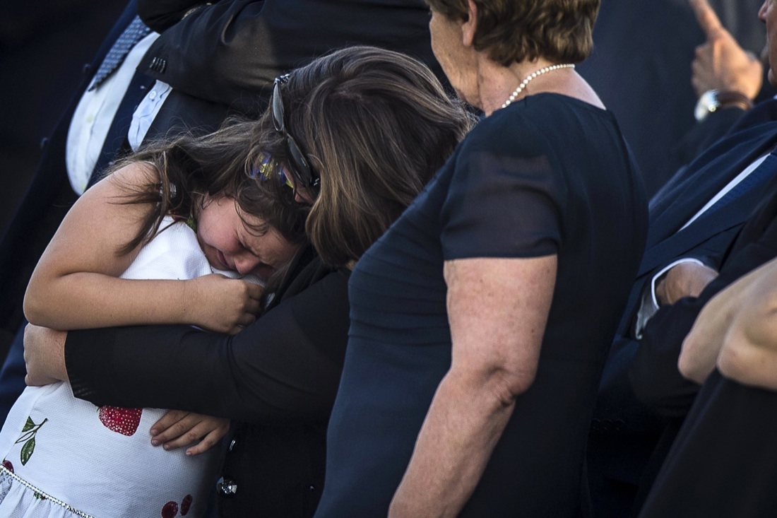 Isis, il nuovo video shock in Bangladesh: “Non smetteremo di uccidere i crociati” Isis, il nuovo video shock in Bangladesh: “Non smetteremo di uccidere i crociati”