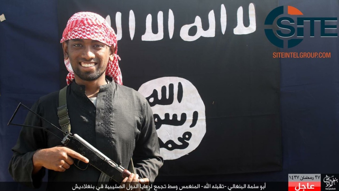 Isis, il nuovo video shock in Bangladesh: “Non smetteremo di uccidere i crociati” Isis, il nuovo video shock in Bangladesh: “Non smetteremo di uccidere i crociati”