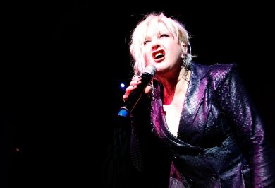 Cyndi Lauper live a Roma e Torino: le 10 canzoni più belle
