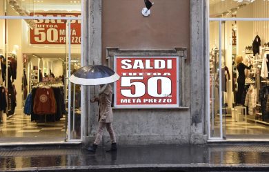 Saldi, 10 consigli utili per evitare brutte sorprese