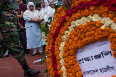Bangladesh: funerali di stato allo stadio di Dacca – FOTO