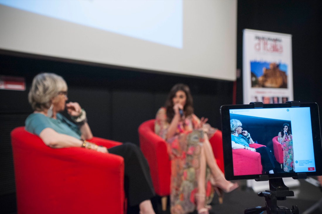 Valentina Lodovini: cinema, tifo, passione – Foto e Video Valentina Lodovini: cinema, tifo, passione – Foto e Video