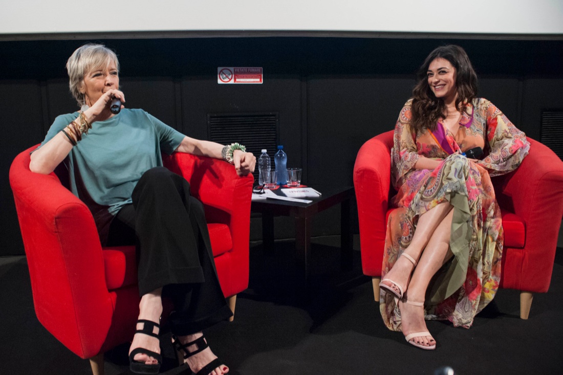 Valentina Lodovini: cinema, tifo, passione – Foto e Video Valentina Lodovini: cinema, tifo, passione – Foto e Video