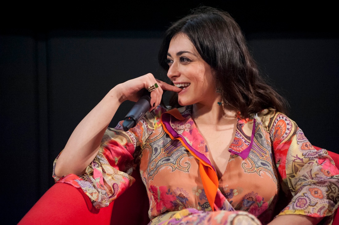 Valentina Lodovini: cinema, tifo, passione – Foto e Video Valentina Lodovini: cinema, tifo, passione – Foto e Video