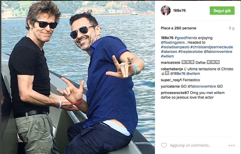 Da Carlo Cracco a Willem Dafoe, tanti i vip sulla passerella di Christo Da Carlo Cracco a Willem Dafoe, tanti i vip sulla passerella di Christo