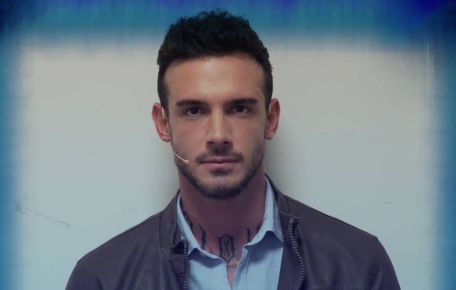 Uomini e Donne: l’ex tronista Lucas Peracchi si è fidanzato con Paola Caruso Uomini e Donne: l’ex tronista Lucas Peracchi si è fidanzato con Paola Caruso