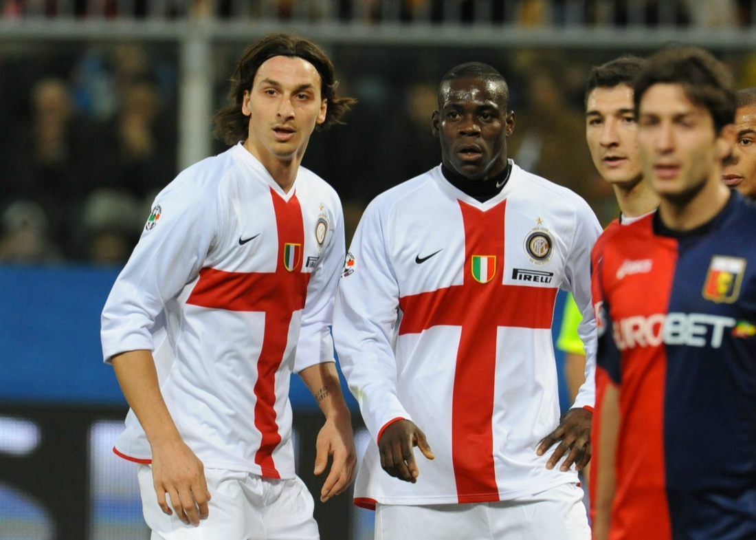 Balotelli al Nizza: maglia rossonera anche in Ligue 1 per un futuro da ricolorare Balotelli al Nizza: maglia rossonera anche in Ligue 1 per un futuro da ricolorare