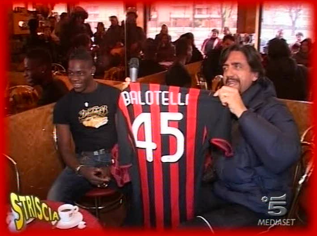 Balotelli al Nizza: maglia rossonera anche in Ligue 1 per un futuro da ricolorare Balotelli al Nizza: maglia rossonera anche in Ligue 1 per un futuro da ricolorare