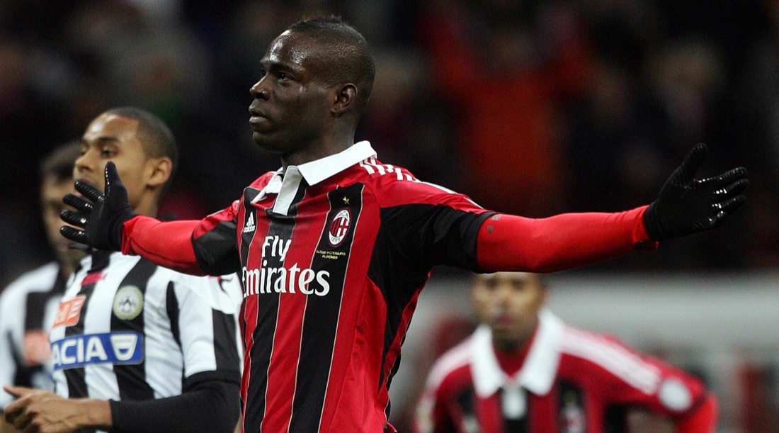 Balotelli al Nizza: maglia rossonera anche in Ligue 1 per un futuro da ricolorare Balotelli al Nizza: maglia rossonera anche in Ligue 1 per un futuro da ricolorare