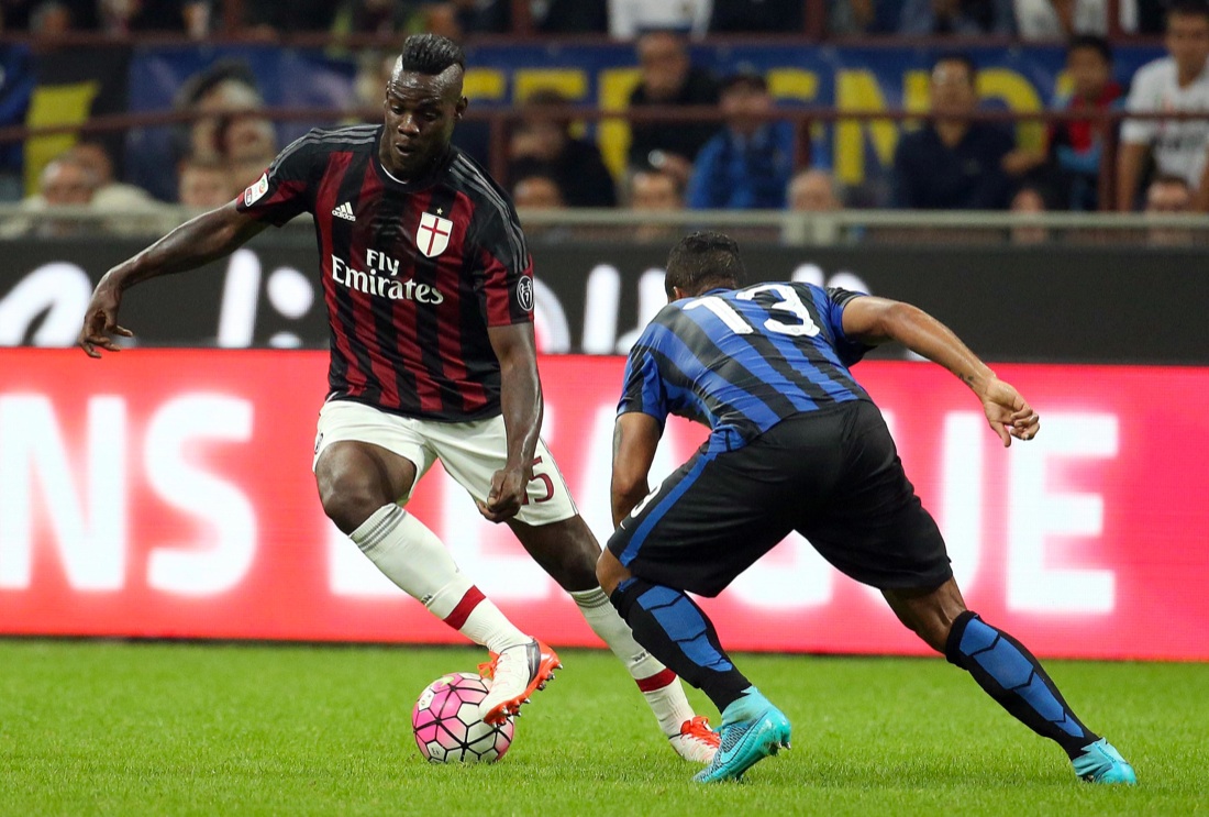 Balotelli al Nizza: maglia rossonera anche in Ligue 1 per un futuro da ricolorare Balotelli al Nizza: maglia rossonera anche in Ligue 1 per un futuro da ricolorare