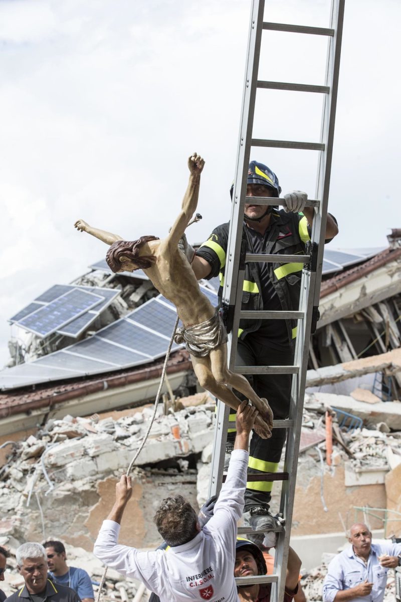 Amatrice: i funerali delle vittime del terremoto – Foto