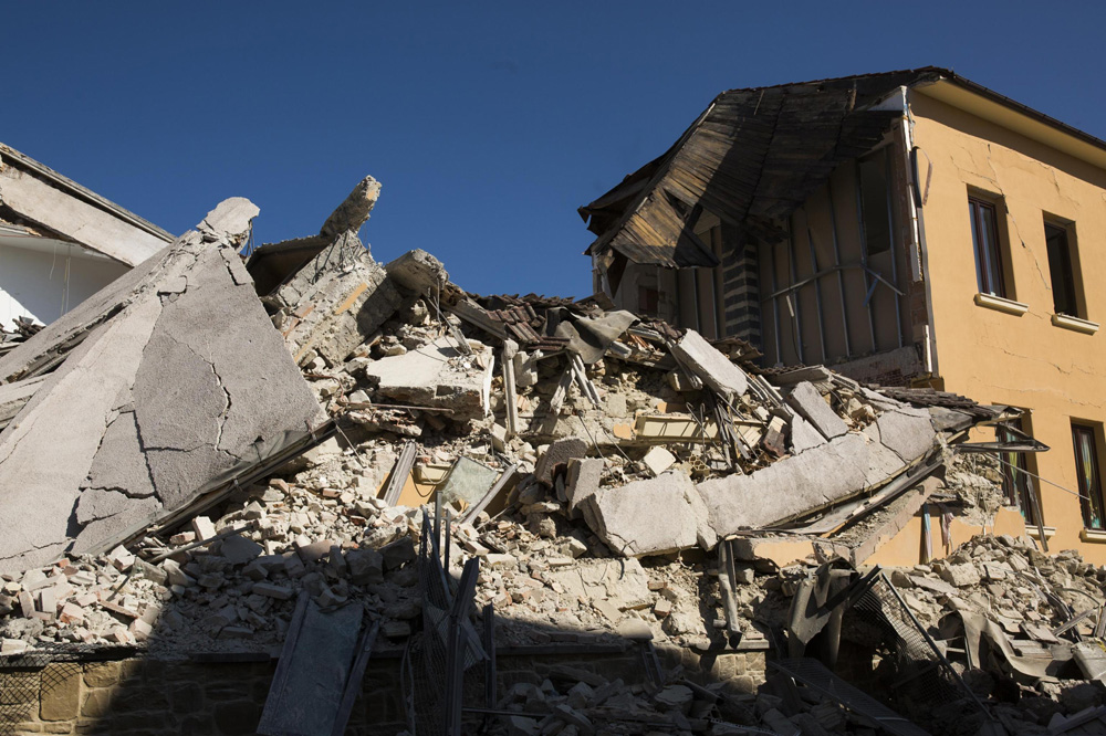 Terremoto: 21 appalti sotto la lente dei magistrati Terremoto: 21 appalti sotto la lente dei magistrati
