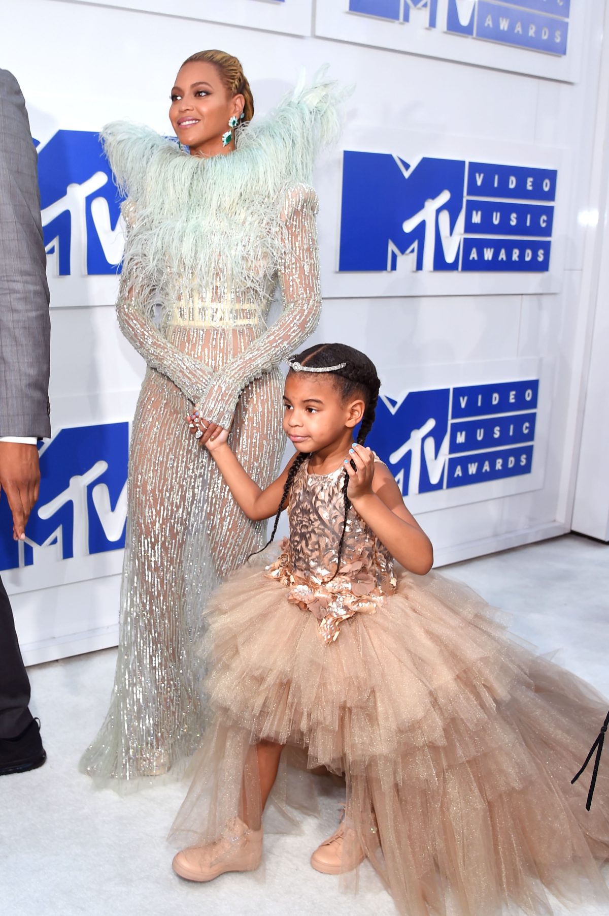 Galleria foto 'Beyoncè sul red carpet con Blue Ivy' - foto 6