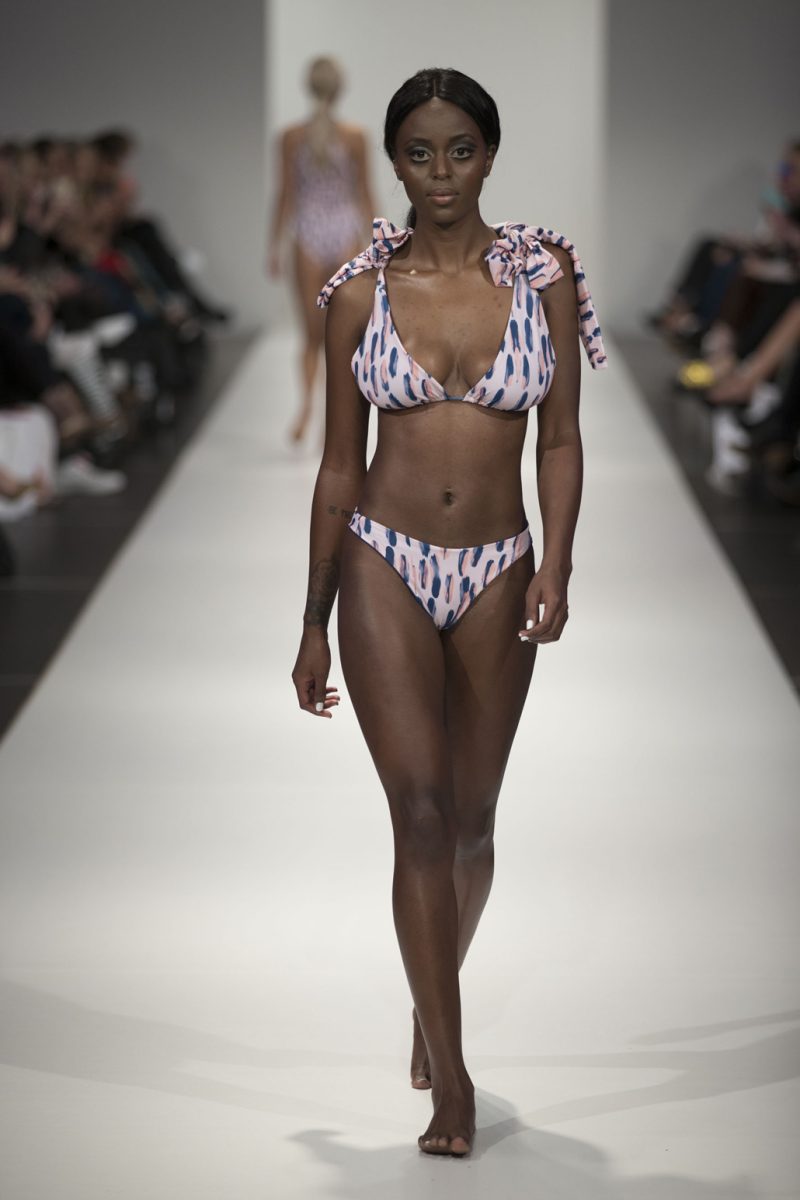 Bikini e costumi dalla New Zealand Fashion Week 2016 Bikini e costumi dalla New Zealand Fashion Week 2016