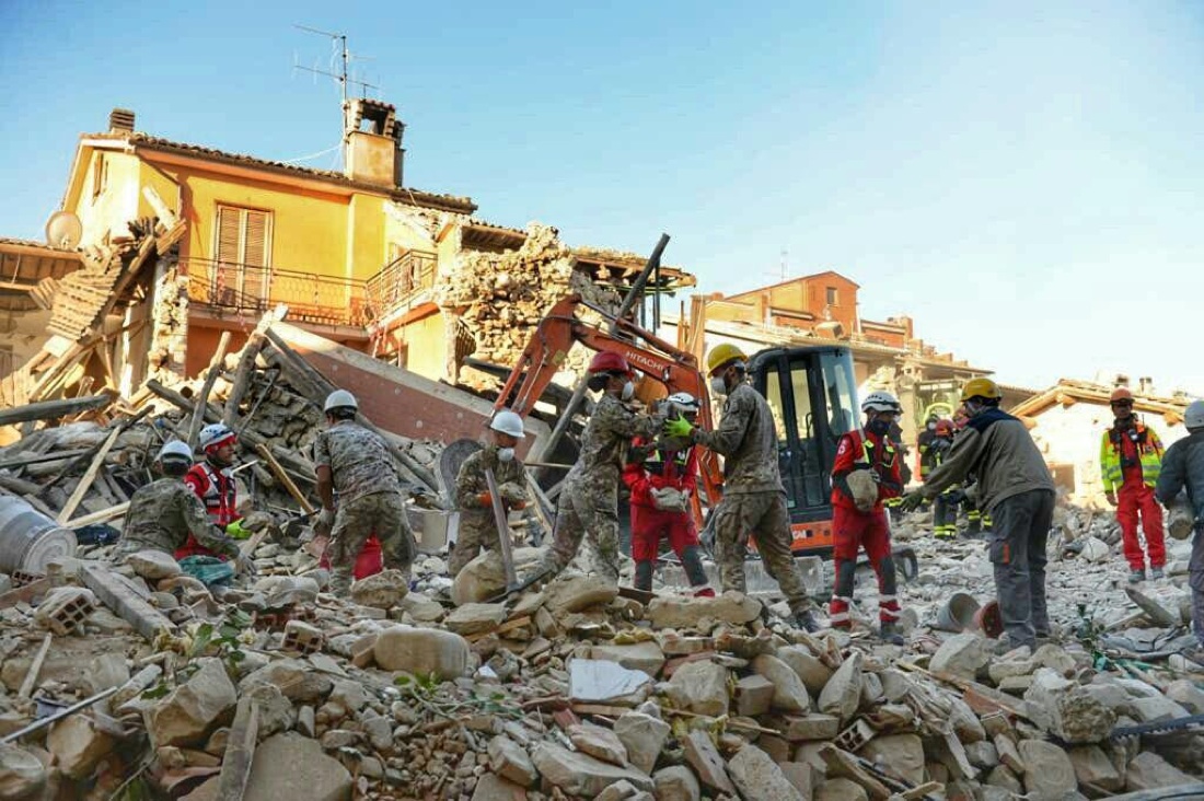 Terremoto, con l’Esercito in soccorso di Amatrice – foto Terremoto, con l’Esercito in soccorso di Amatrice – foto