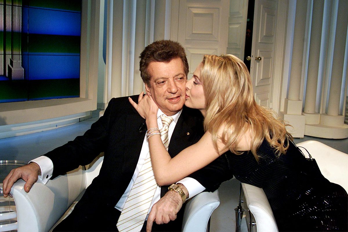 Valeria Marini: “Cerco in tivù il padre di mio figlio”. Ecco il format Valeria Marini: “Cerco in tivù il padre di mio figlio”. Ecco il format