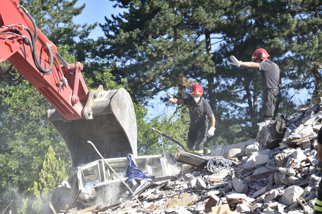 Terremoto in Centro Italia, migliaia di sfollati temono di finire come L’Aquila