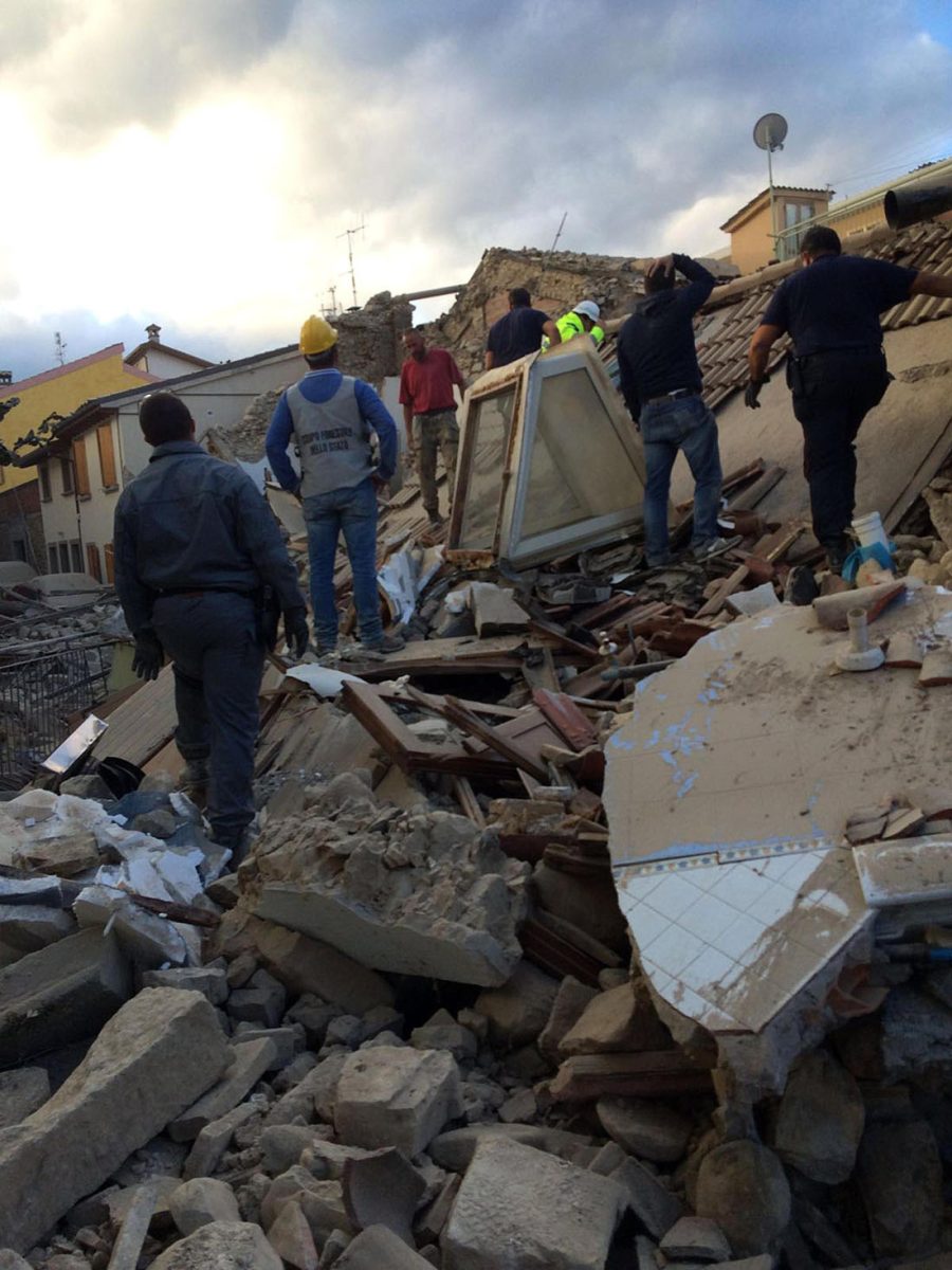 Terremoto in Centro Italia, migliaia di sfollati temono di finire come L’Aquila