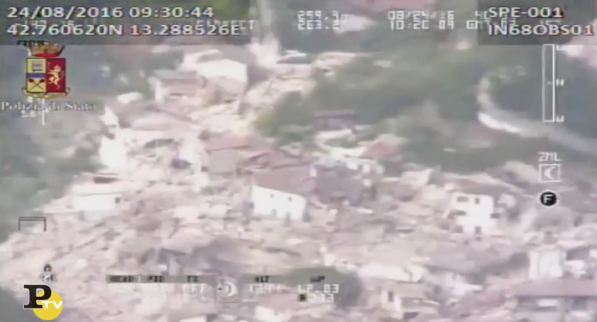 Galleria foto 'Terremoto in Centro Italia, migliaia di sfollati temono di finire come L’Aquila' - foto 23