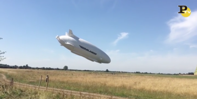 Airlander 10: lo schianto dell’aereo più grande del mondo – Video