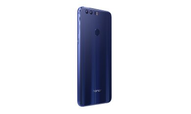 Honor 8: sfida ad iPhone 7 (e a Galaxy S7)