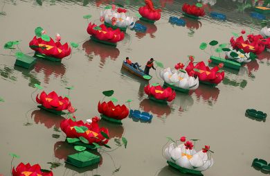 Italian contribution to the production of “clean metal surfaces”