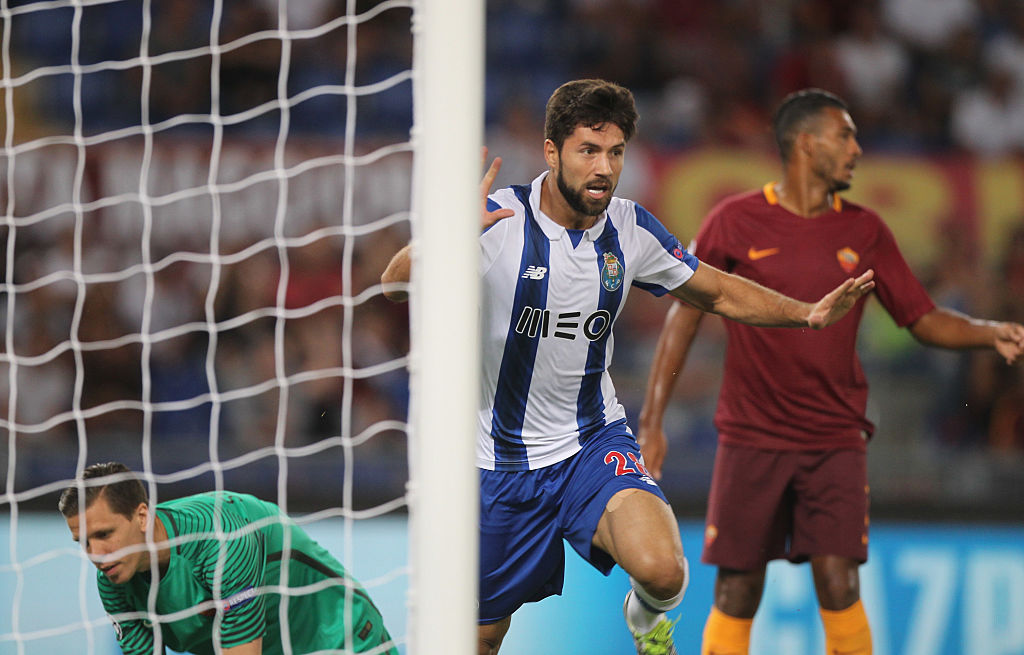 Roma choc: eliminata dalla Champions (e senza 30 milioni di euro) Roma choc: eliminata dalla Champions (e senza 30 milioni di euro)