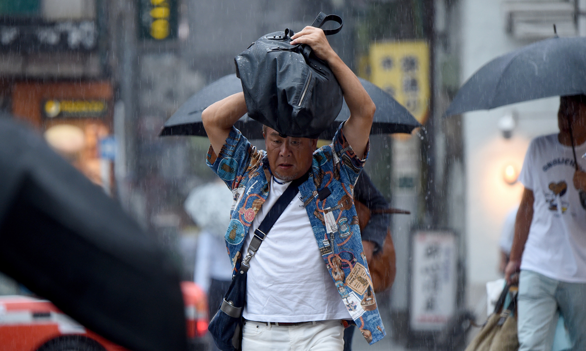 Giappone, il tifone Mindulle – Foto Giappone, il tifone Mindulle – Foto