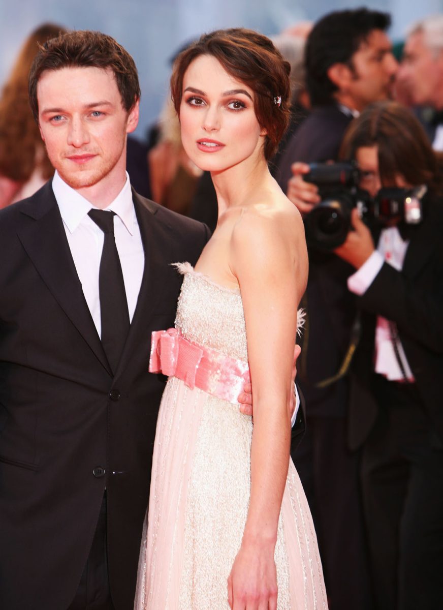 Keira Knightley: “Ho perso i capelli e devo usare le parrucche” Keira Knightley: “Ho perso i capelli e devo usare le parrucche”