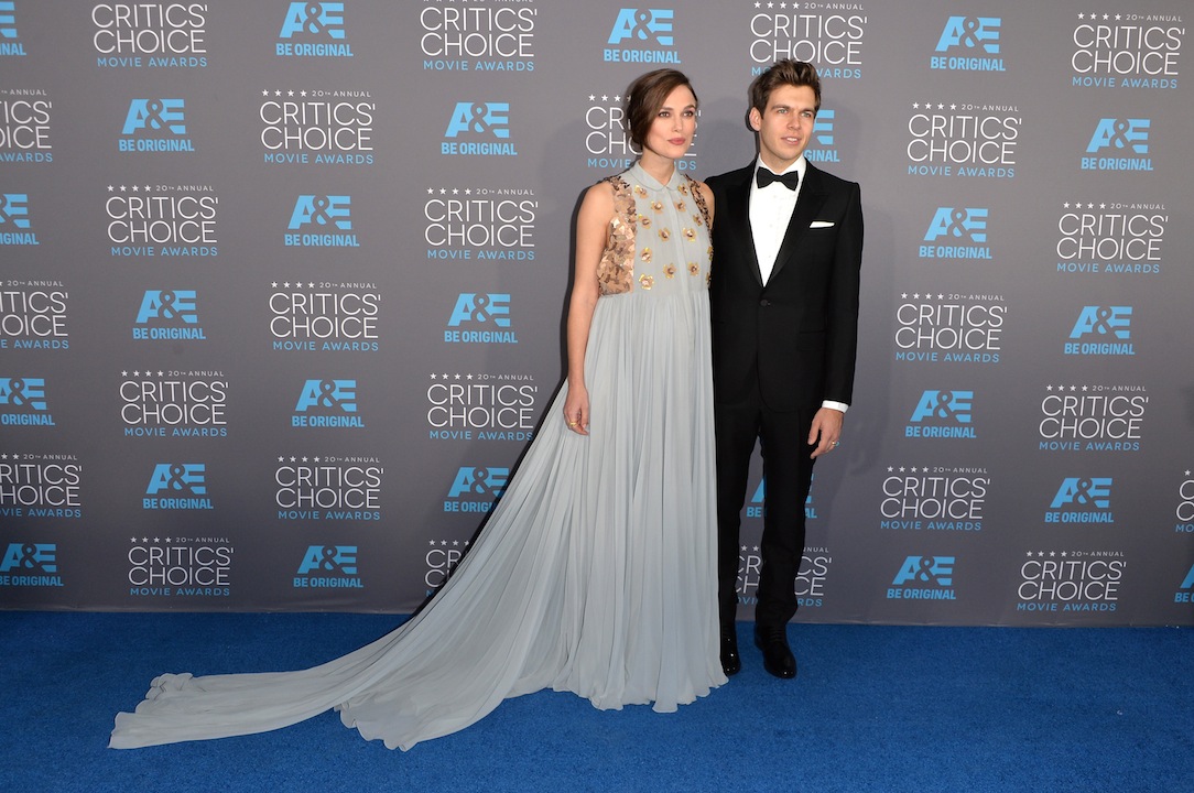 Keira Knightley: “Ho perso i capelli e devo usare le parrucche” Keira Knightley: “Ho perso i capelli e devo usare le parrucche”