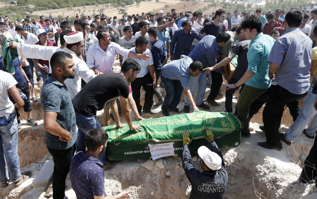 Tra Turchia e Iraq, le stragi dei “leoncini” dell’Isis