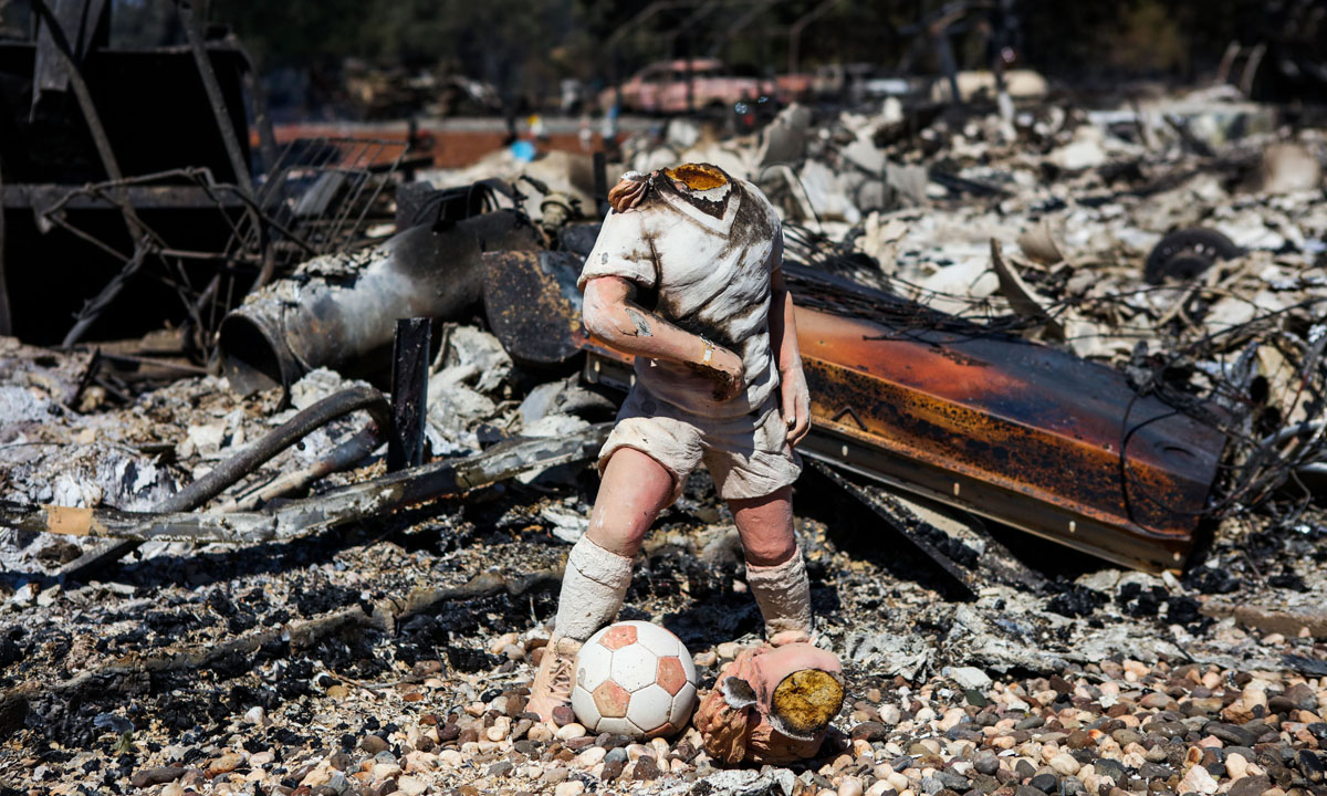Grandi incendi in California, San Bernardino devastata – Foto