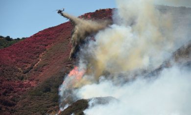 Grandi incendi in California, San Bernardino devastata – Foto