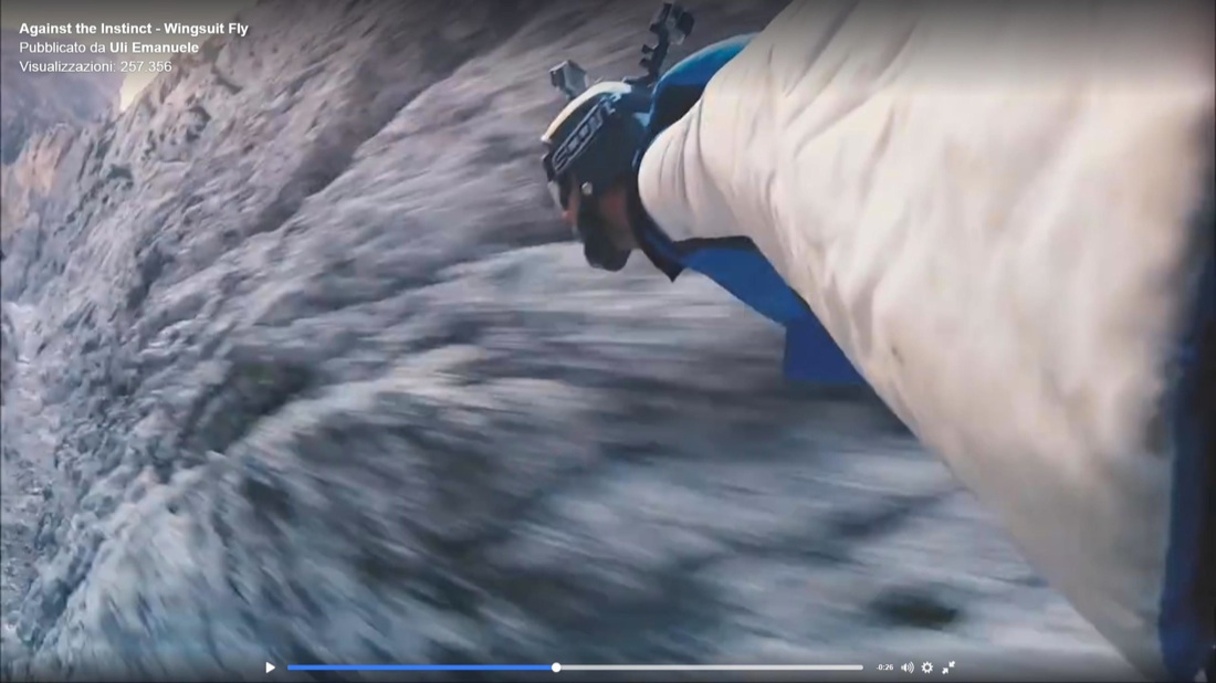 È morto Uli Emanuele, il base jumper con la tuta alare È morto Uli Emanuele, il base jumper con la tuta alare