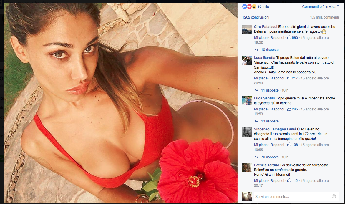 Il finto selfie è il tormentone dell’estate 2016 Il finto selfie è il tormentone dell’estate 2016