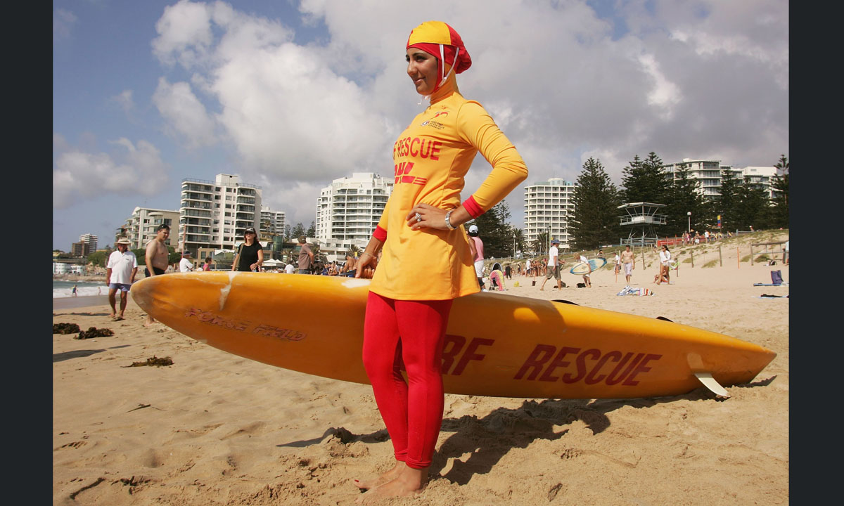 Burkini, in Italia scoppia la polemica politica