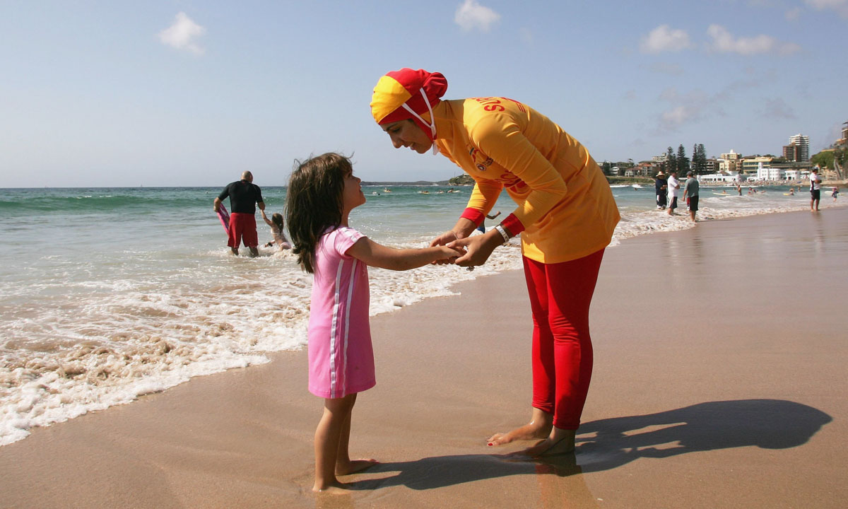 Burkini, in Italia scoppia la polemica politica