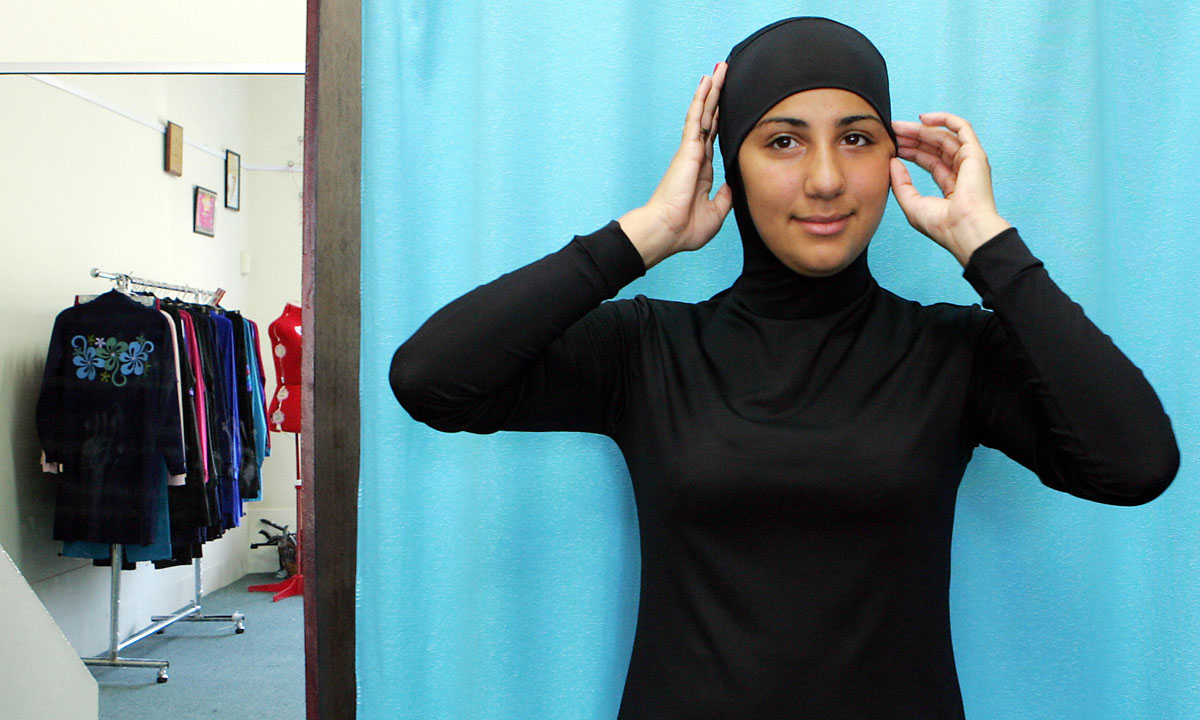 Burkini, in Italia scoppia la polemica politica