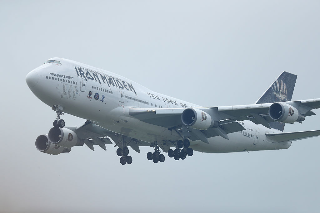 Galleria foto 'Bruce Dickinson al comando del volo Olbia-Torino: la seconda vita di un Maiden' - foto 4