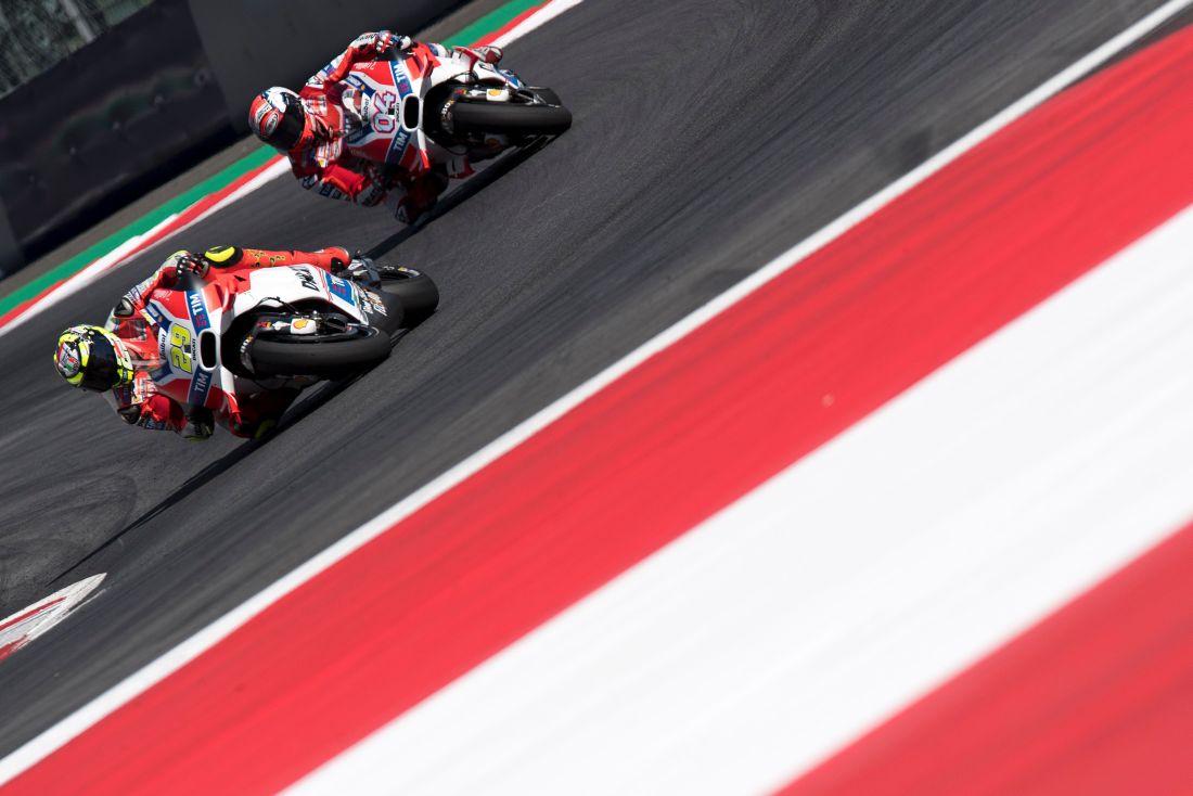 La Ducati torna alla vittoria dopo 6 anni con Iannone, 2° Dovizioso La Ducati torna alla vittoria dopo 6 anni con Iannone, 2° Dovizioso