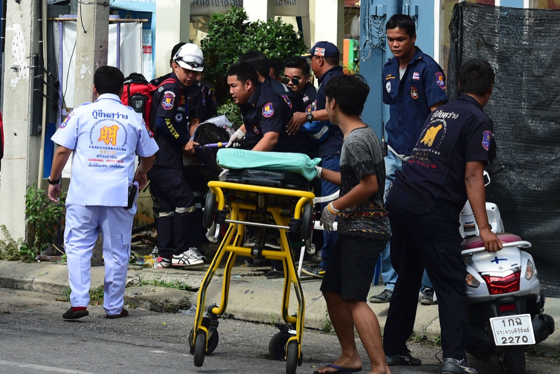 Thailandia: bombe tra i turisti, si cercano i responsabili – Foto e video Thailandia: bombe tra i turisti, si cercano i responsabili – Foto e video