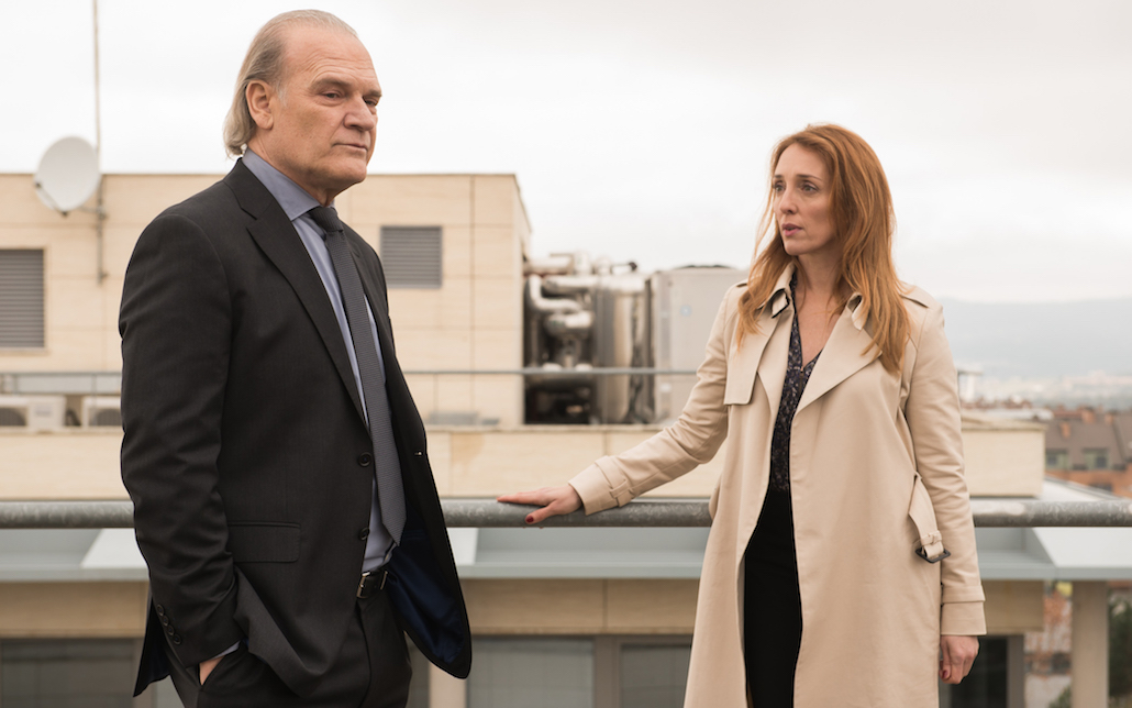 Il sospetto 2: scoppia la scintilla tra Vìctor e Belén, cosa nasconde Gines? Il sospetto 2: scoppia la scintilla tra Vìctor e Belén, cosa nasconde Gines?