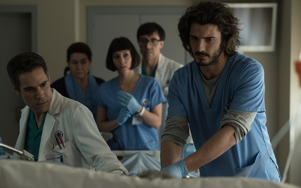 Il sospetto 2: scoppia la scintilla tra Vìctor e Belén, cosa nasconde Gines? Il sospetto 2: scoppia la scintilla tra Vìctor e Belén, cosa nasconde Gines?