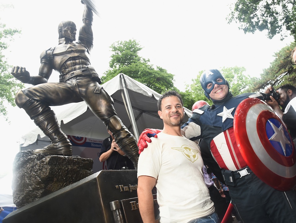 A Brooklyn inaugurata la statua di Captain America A Brooklyn inaugurata la statua di Captain America