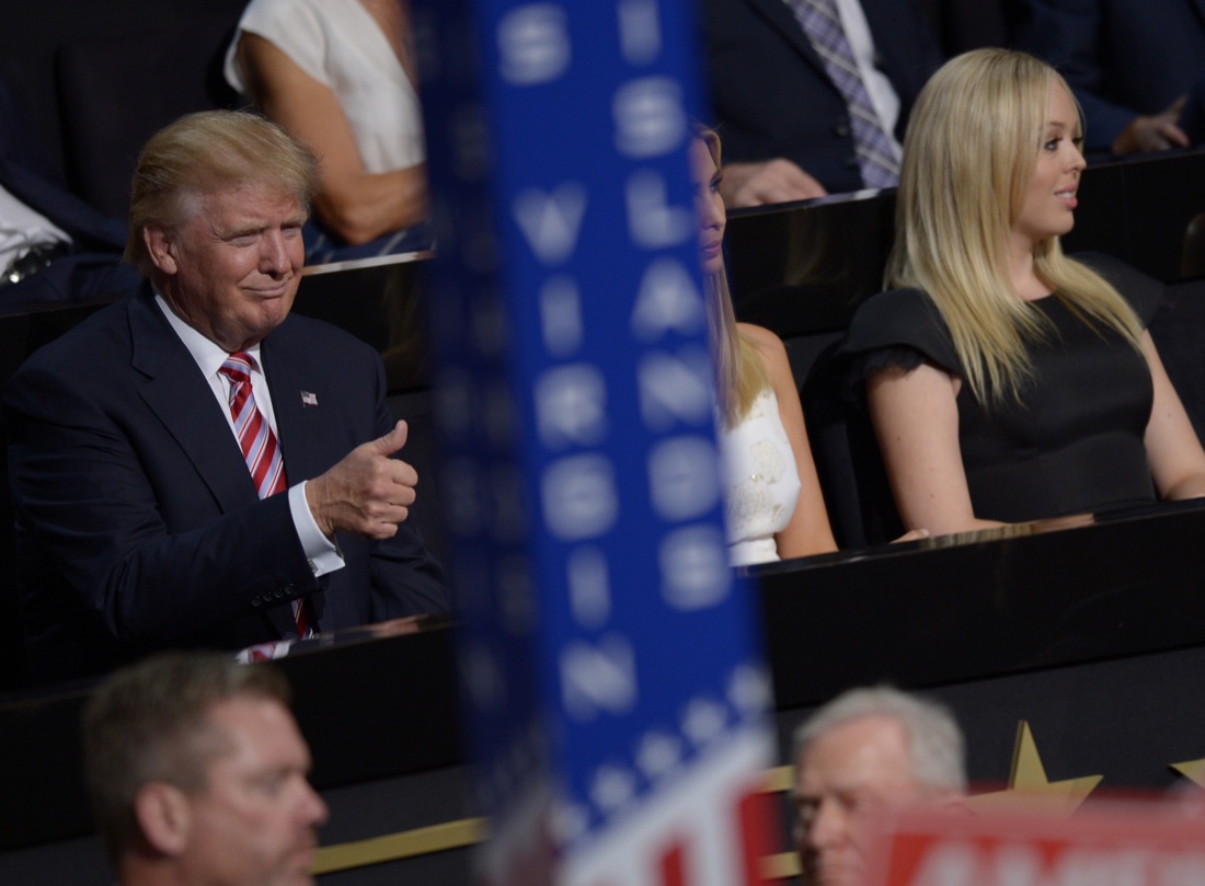 Elezioni Usa 2016: chi sta abbandonando Donald Trump