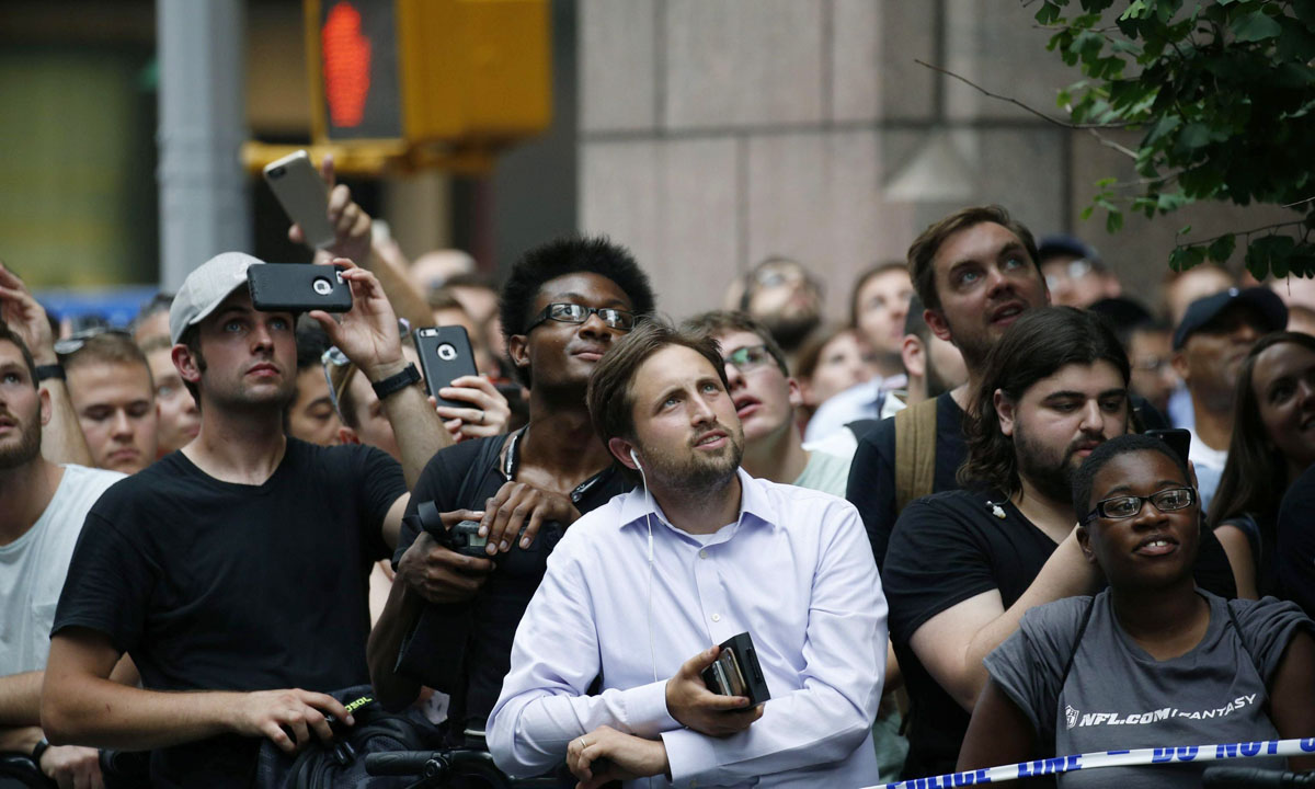 Usa, un ragazzo scala la Trump Tower – Foto Usa, un ragazzo scala la Trump Tower – Foto