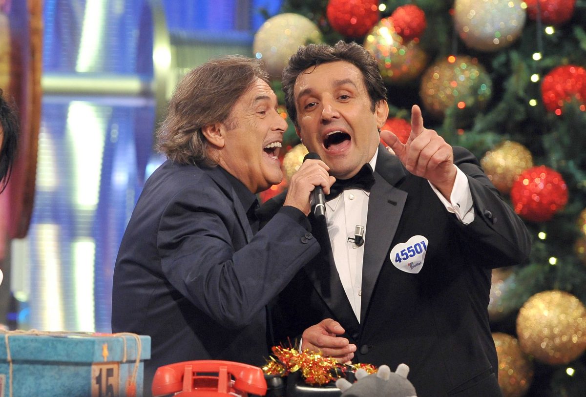 Flavio Insinna, sposo a sorpresa Flavio Insinna, sposo a sorpresa