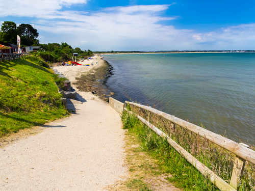 Estate 2016, scoppia la passione per il nudismo Estate 2016, scoppia la passione per il nudismo