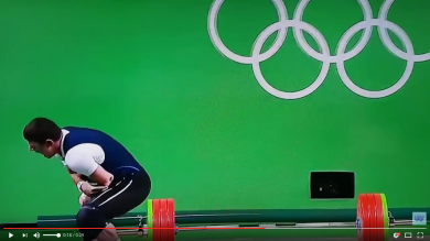 Sollevamento pesi: braccio rotto a Rio 2016 | video